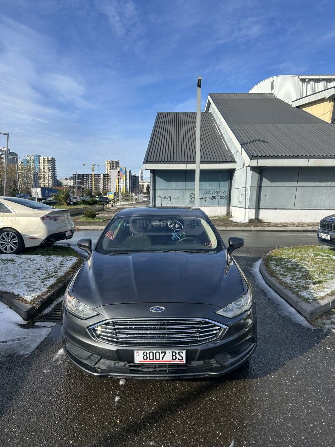 Ford Fusion 2017 — photo 2