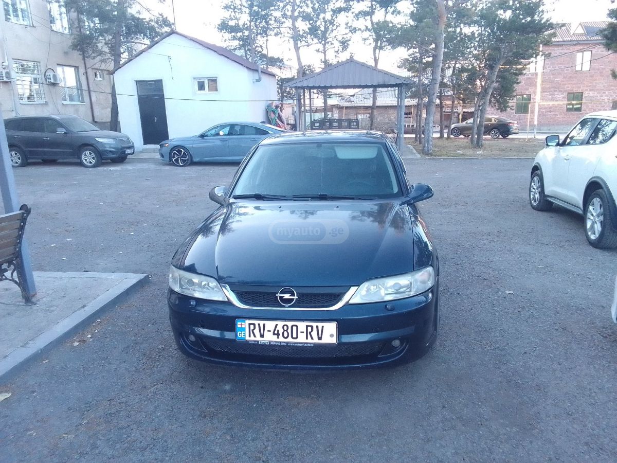 Opel Vectra 2001 — photo 2