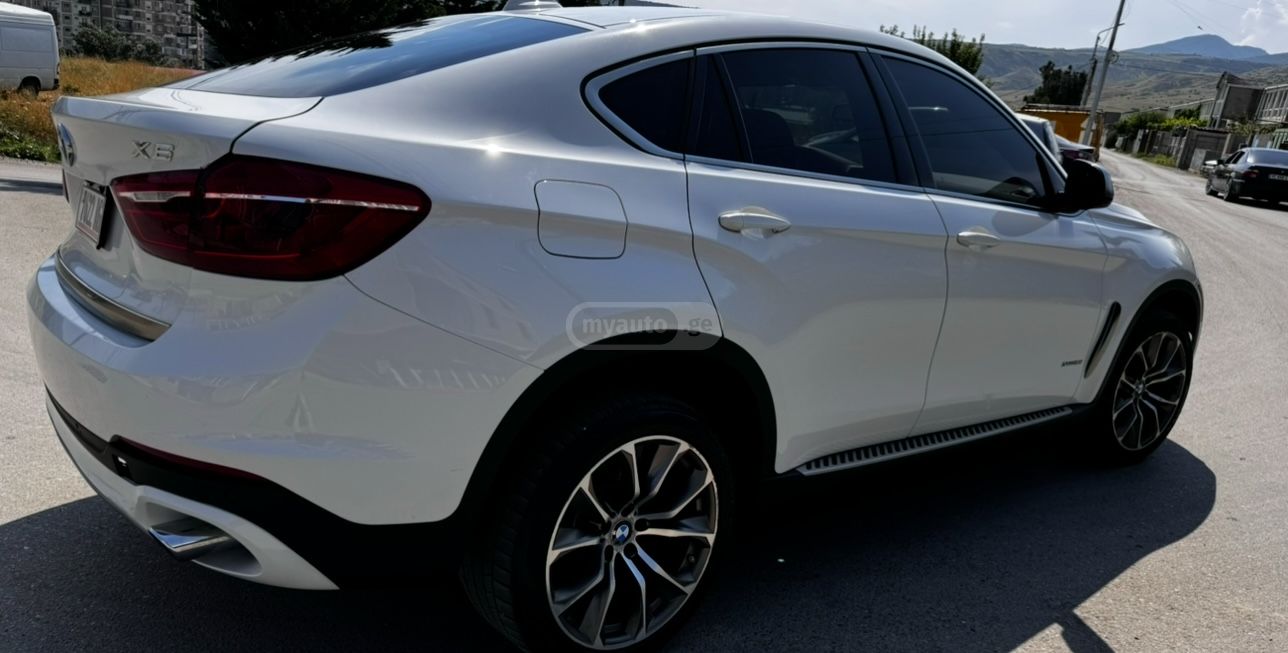BMW X6 2016 — photo 2