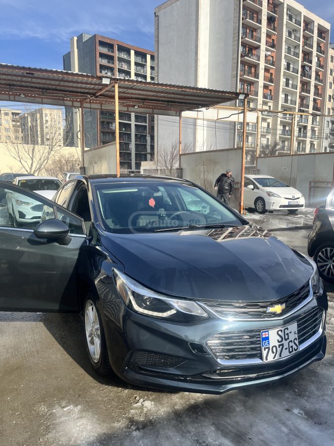 Chevrolet Cruze 2018 — photo 2