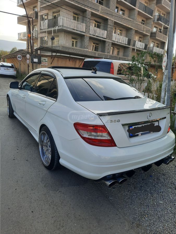 Mercedes-Benz C 300