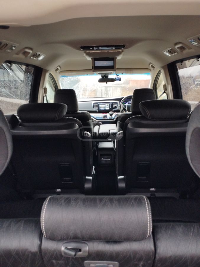 Honda Odyssey 2016 — photo 2