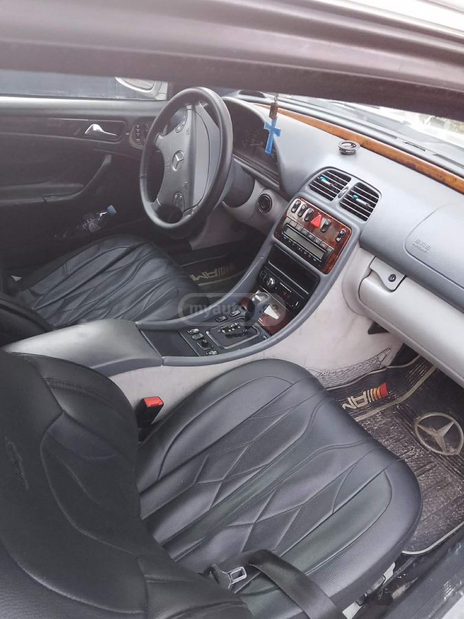 Mercedes-Benz CLK 200 2001 — photo 2