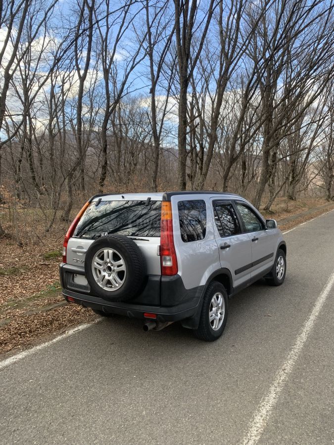 Honda CR-V 2004 — photo 2