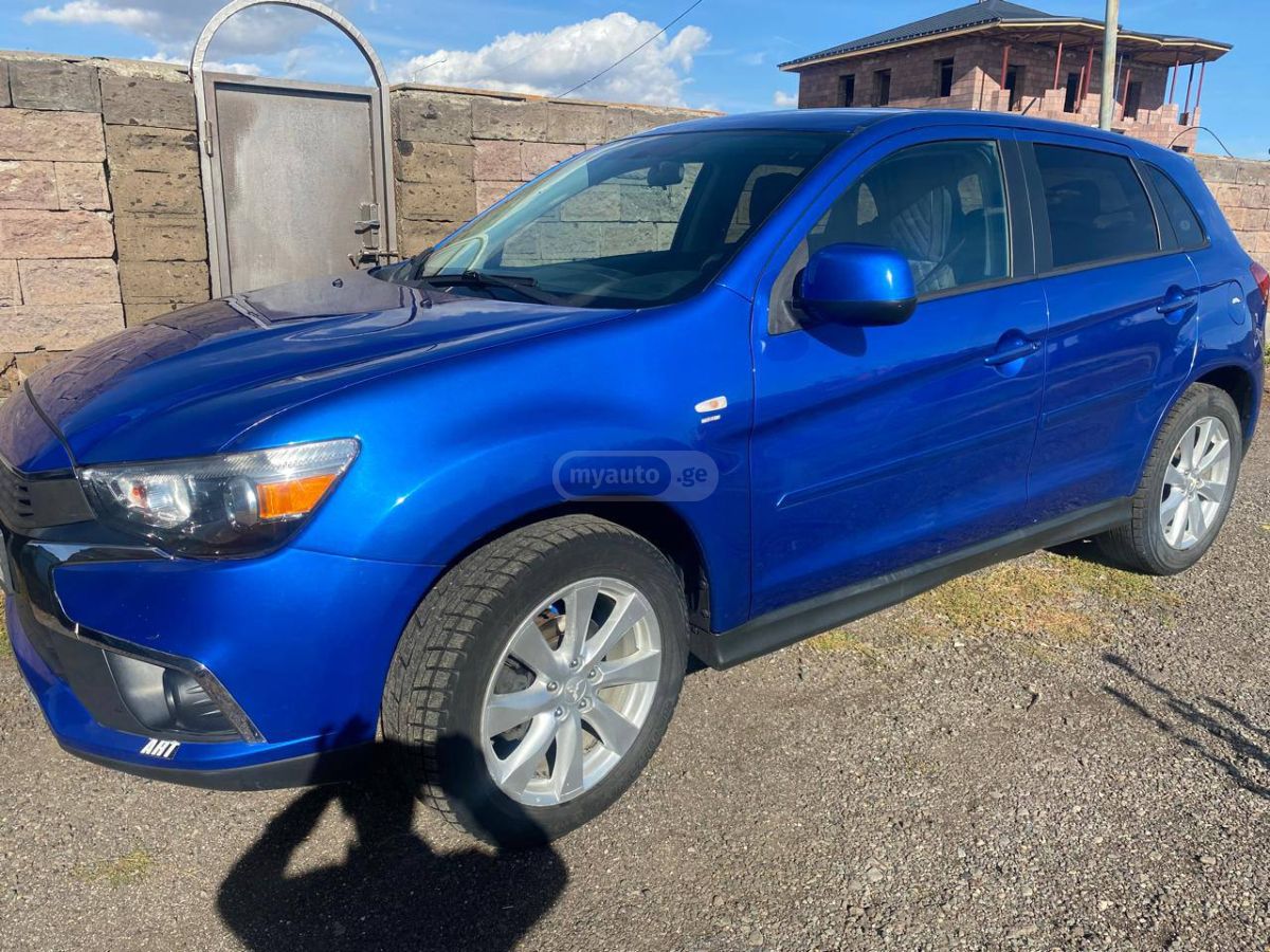 Mitsubishi Outlander Sport