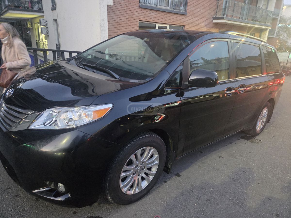 Toyota Sienna