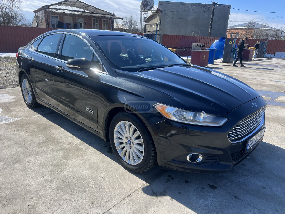 Ford Fusion 2013 — photo 2