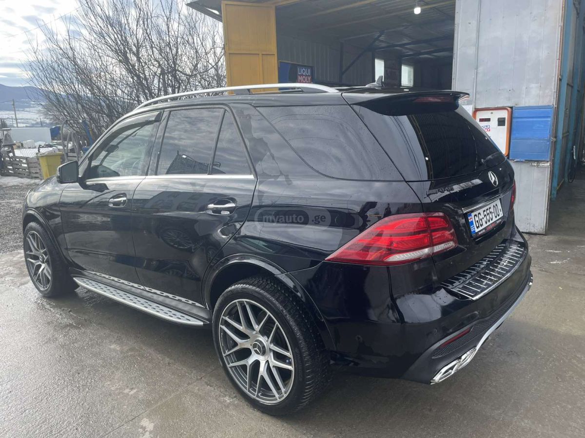Mercedes-Benz ML 350 2015 — photo 2