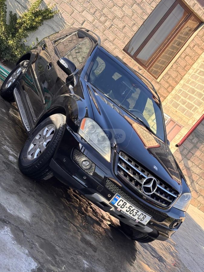 Mercedes-Benz ML 350