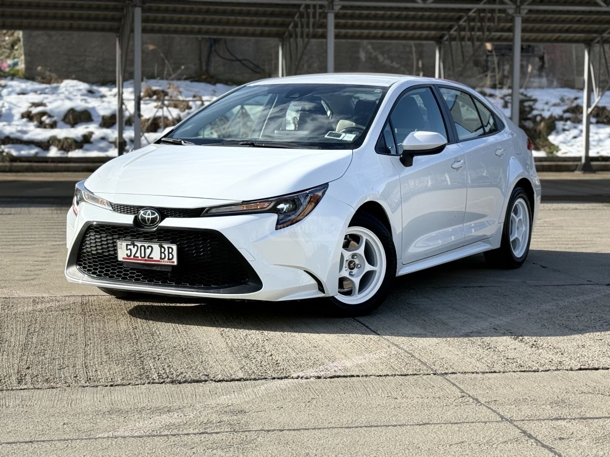 Toyota Corolla 2022 — photo 2