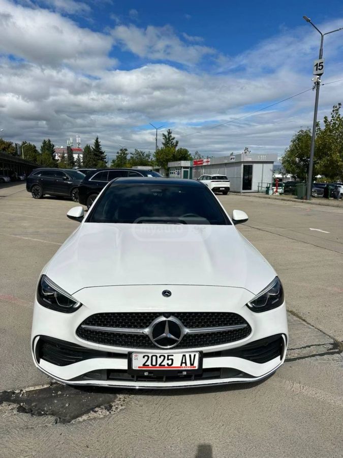 Mercedes-Benz C 260