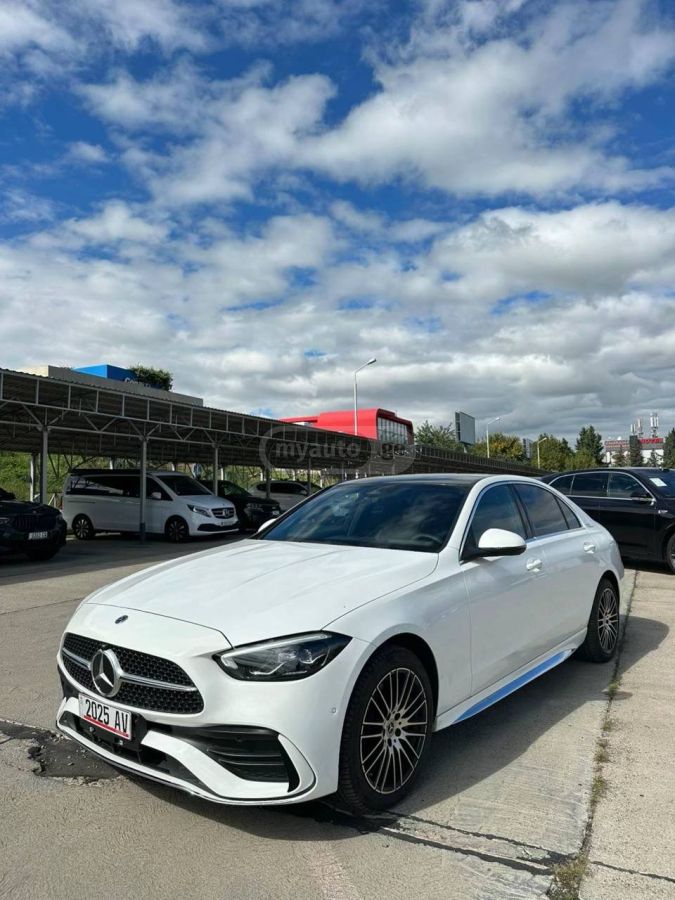 Mercedes-Benz C 260 2024 — photo 2