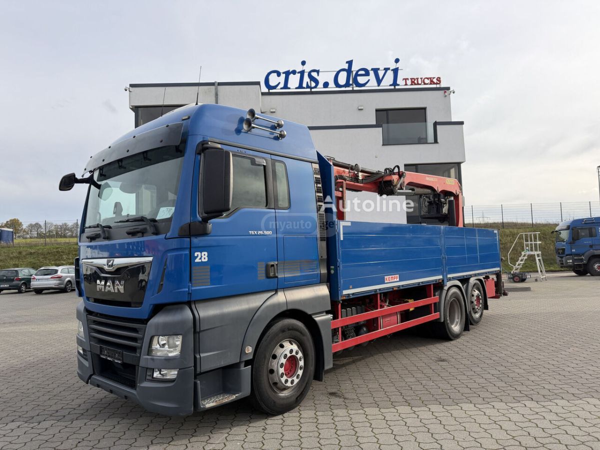 Isuzu TGX