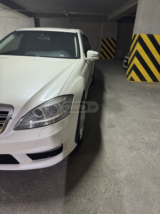 Mercedes-Benz S 550 2011 — photo 2
