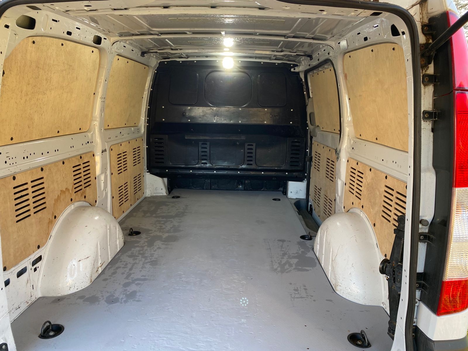 Mercedes-Benz Vito 2008 — photo 2