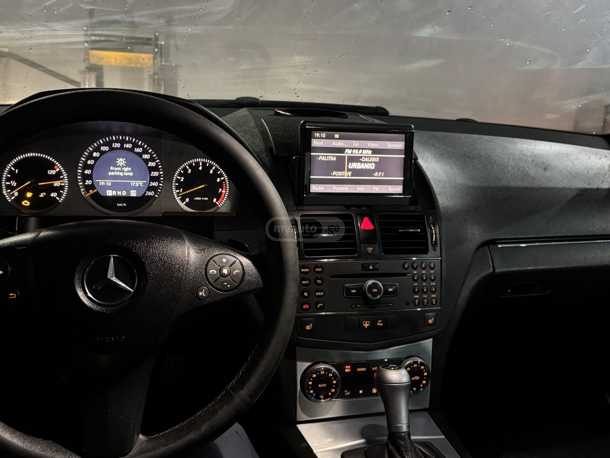 Mercedes-Benz C 300