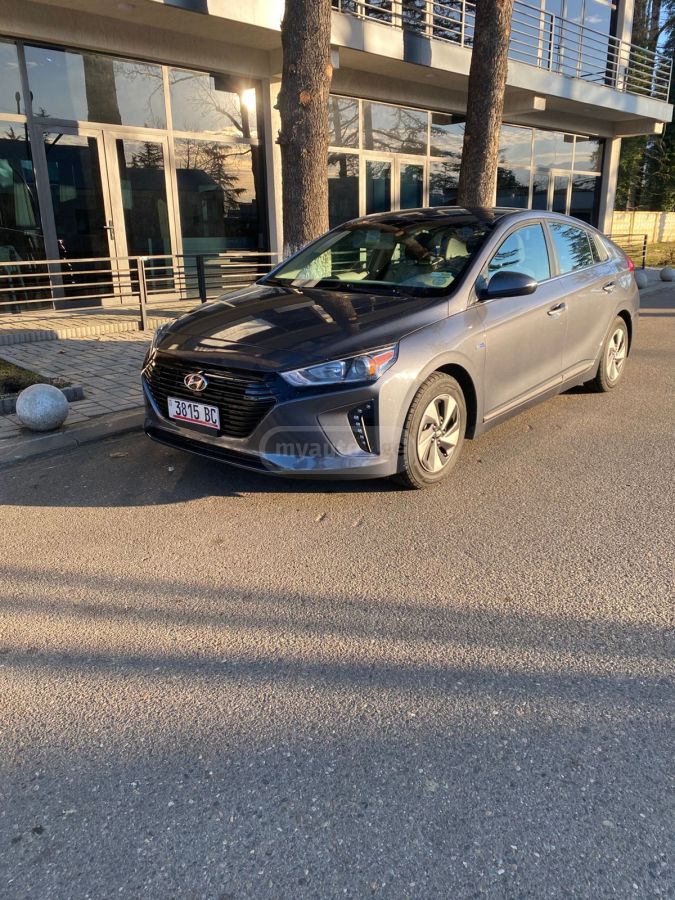 Hyundai Ioniq
