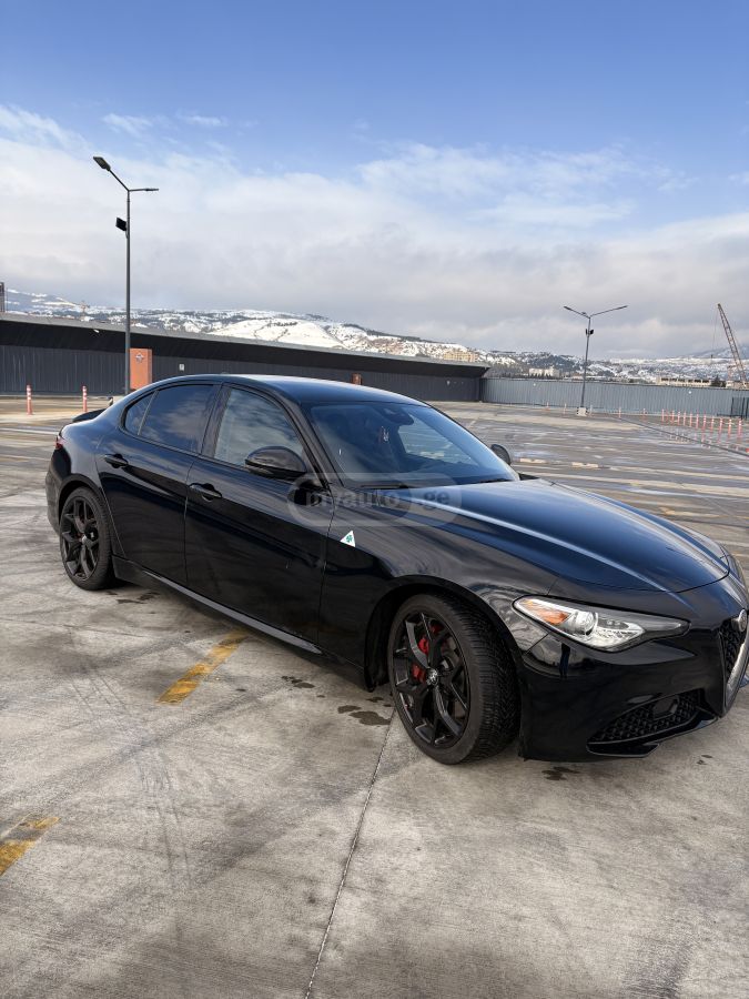 Alfa Romeo Giulia 2020 — photo 2