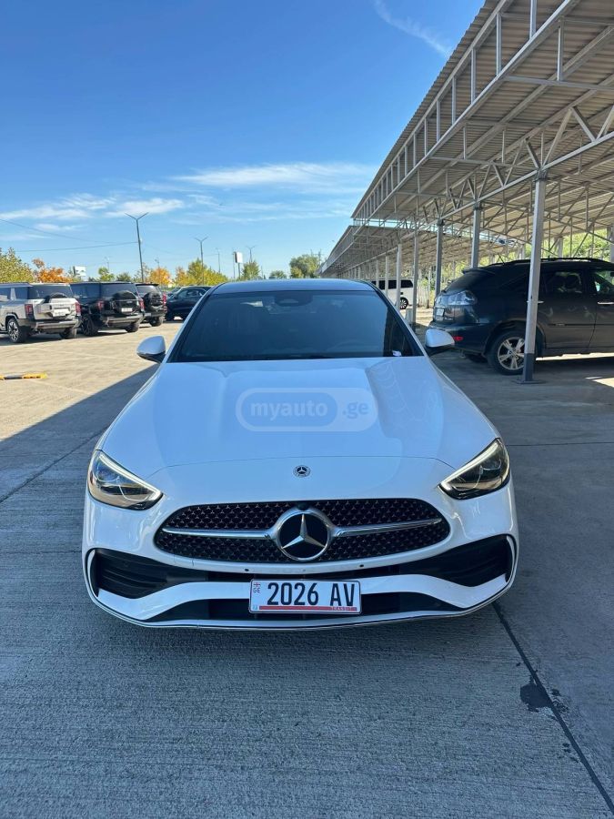Mercedes-Benz C 260