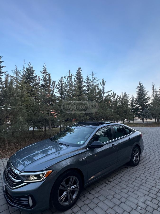 Volkswagen Jetta 2020 — photo 2
