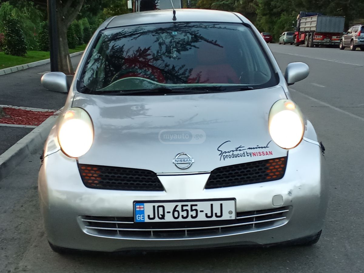 Nissan March