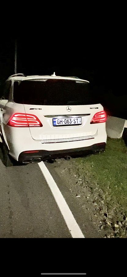Mercedes-Benz GLE 350 2017 — photo 2