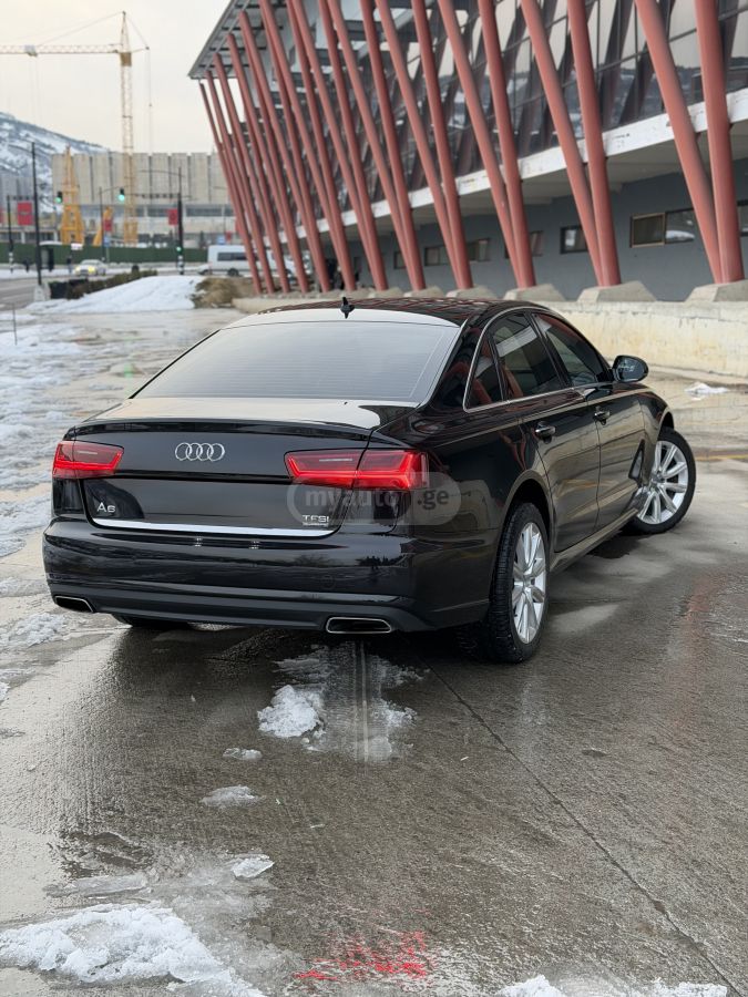 Audi A6 2015 — photo 2