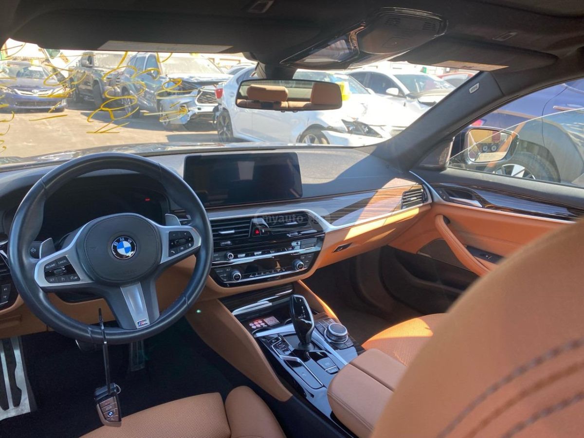 BMW 530