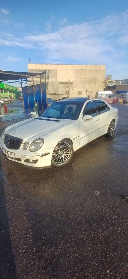 Mercedes-Benz E 500
