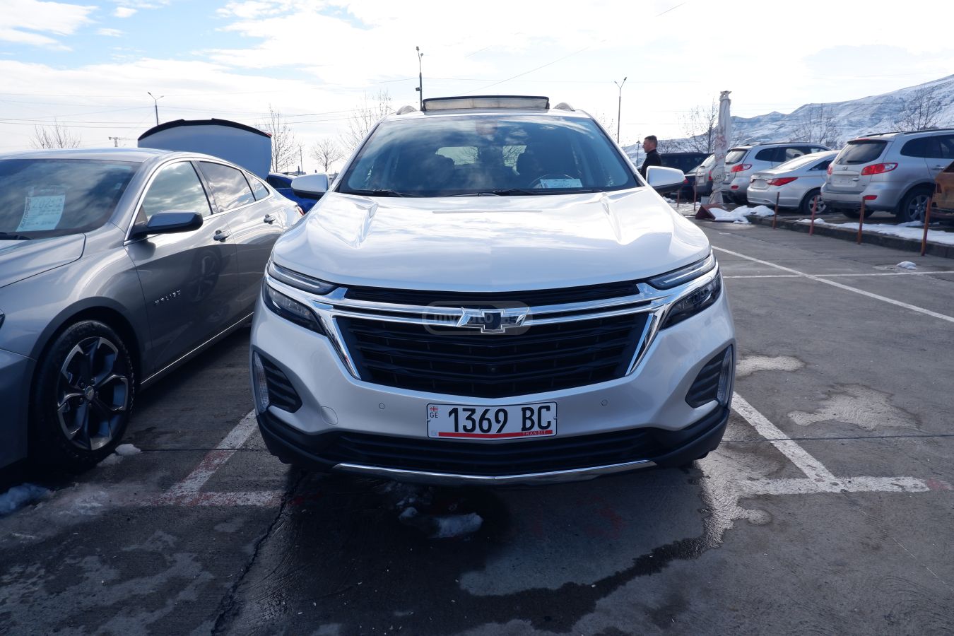 Chevrolet Equinox 2022 — photo 2