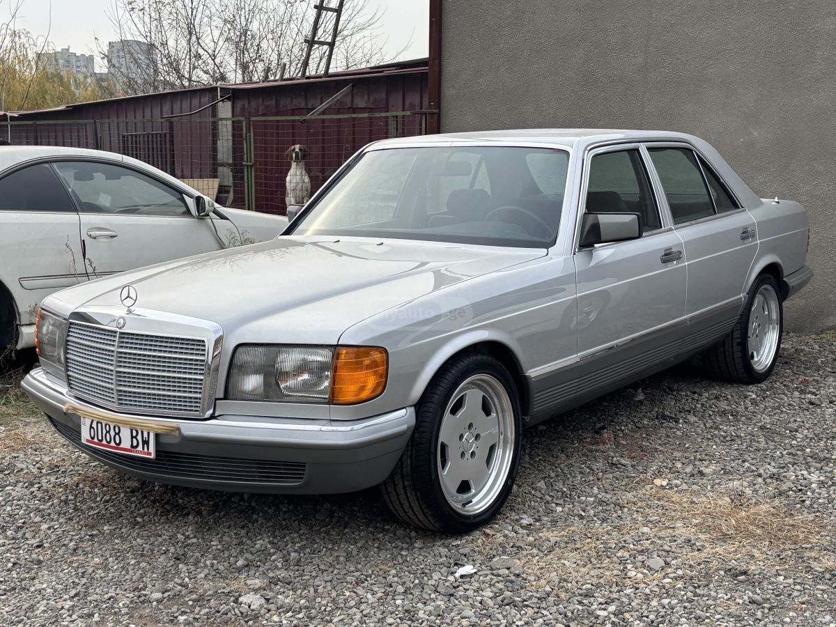 Mercedes-Benz S 500 1984 — photo 2