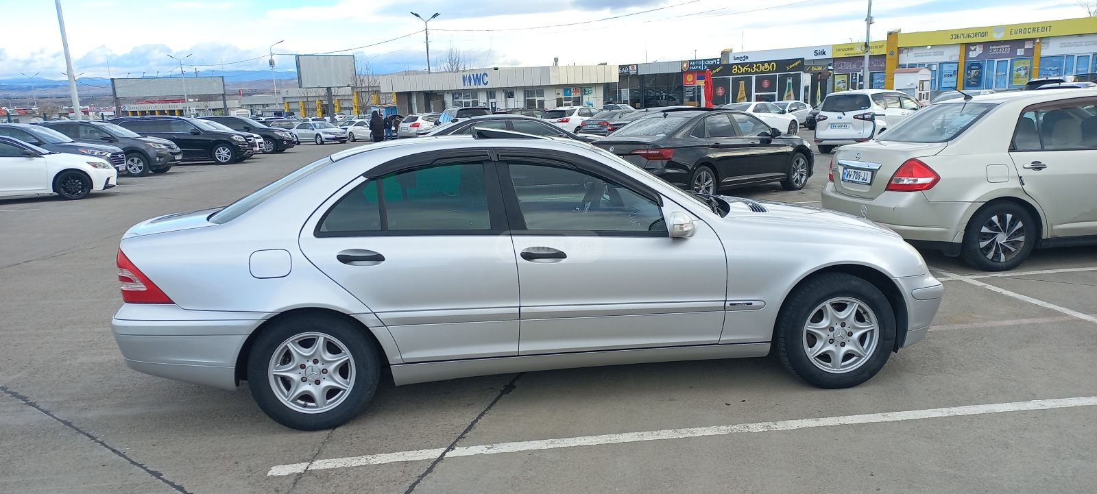 Mercedes-Benz C 220 2003 — photo 2