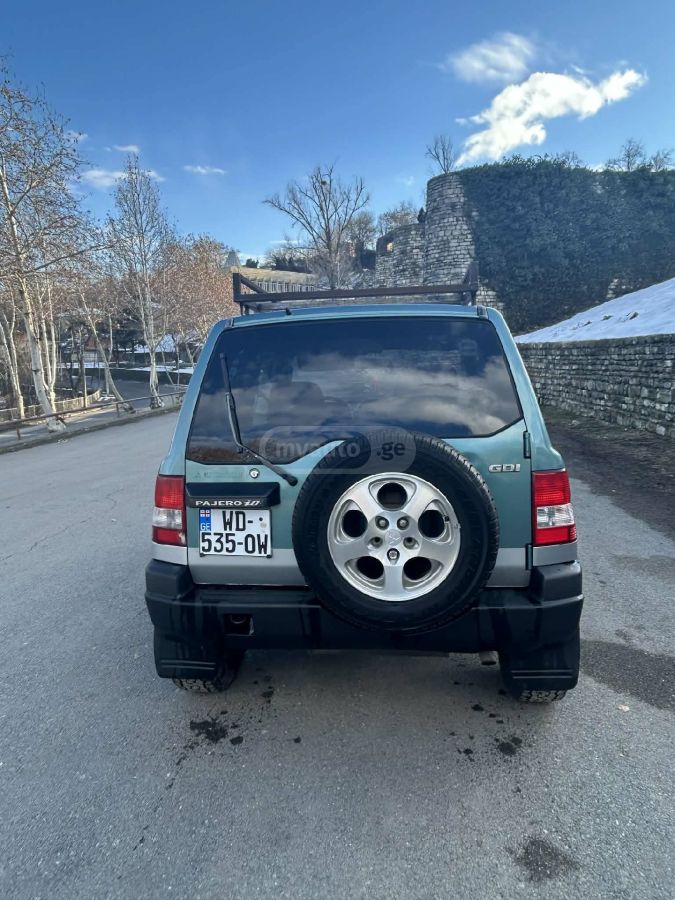 Mitsubishi Pajero IO 1999 — photo 2