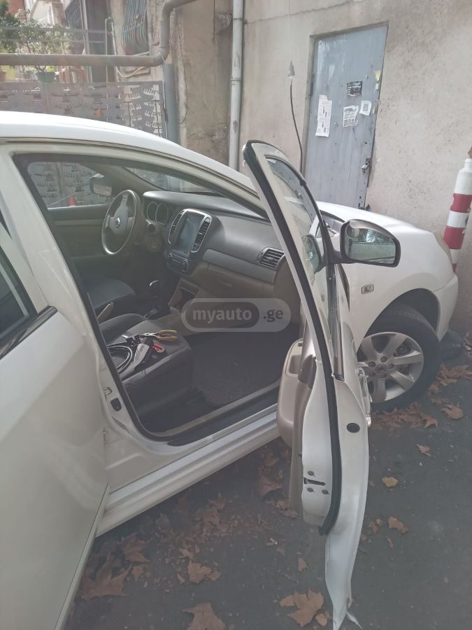 Nissan Almera 2018 — photo 2