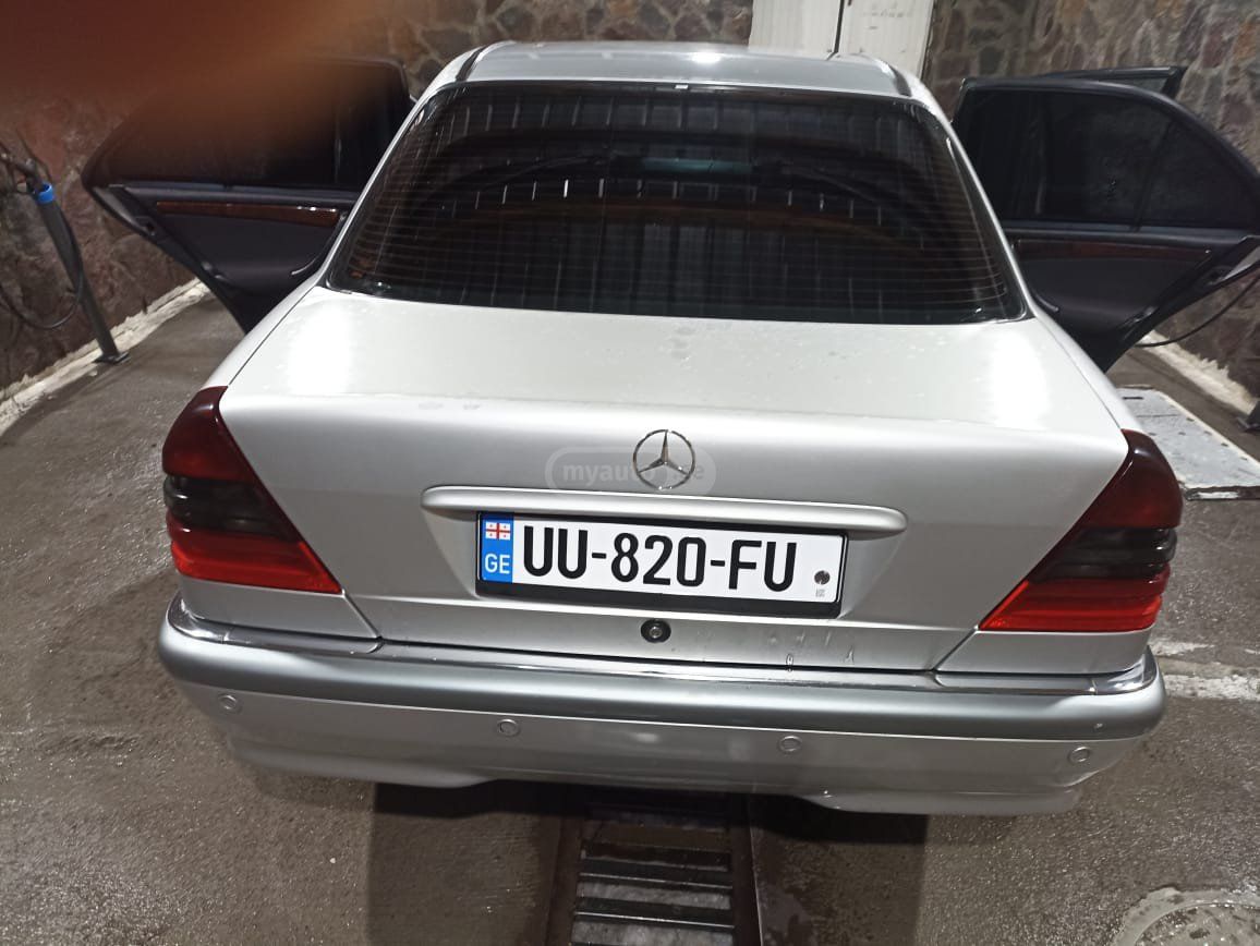 Mercedes-Benz C 180 1997 — photo 2