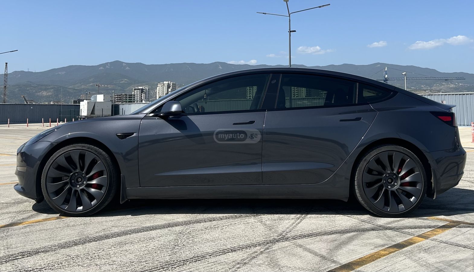 Tesla Model 3 2021 — photo 2