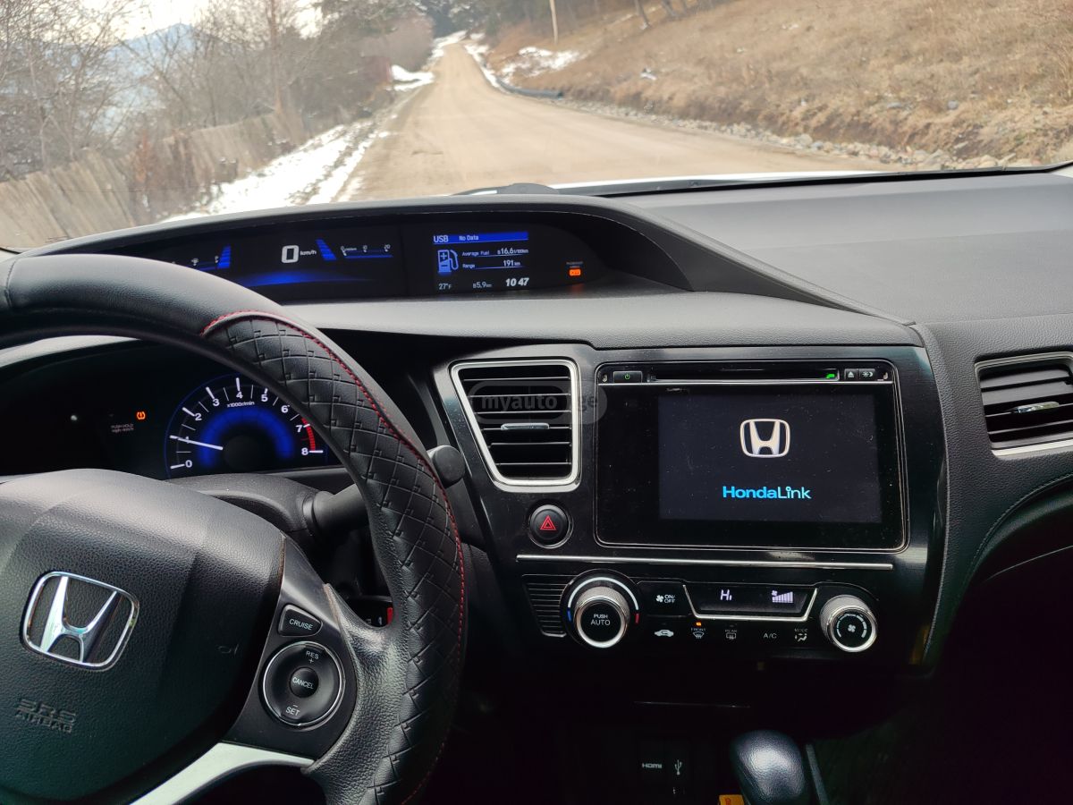 Honda Civic 2015 — photo 2