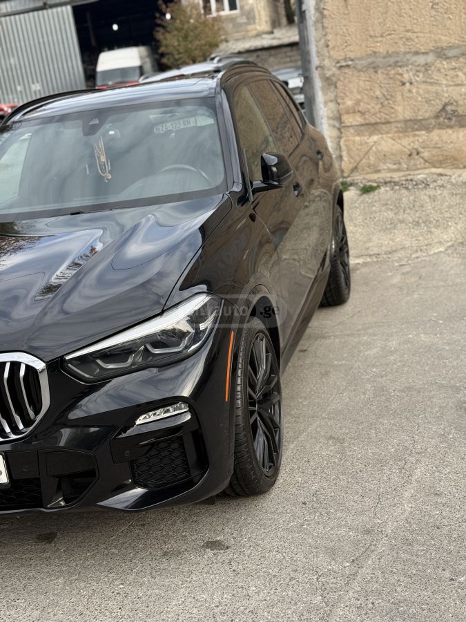 BMW X5 2019 — photo 2
