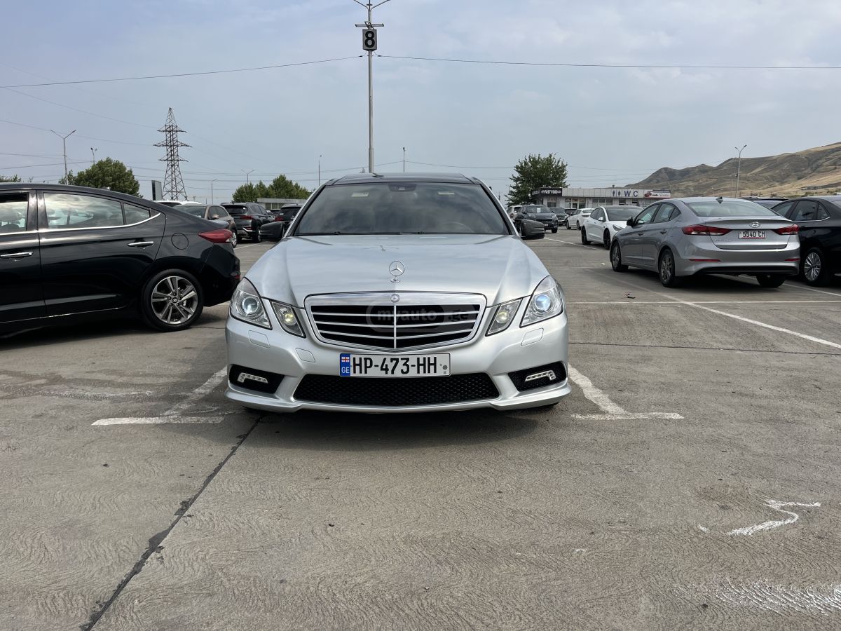 Mercedes-Benz E 350 2010 — photo 2