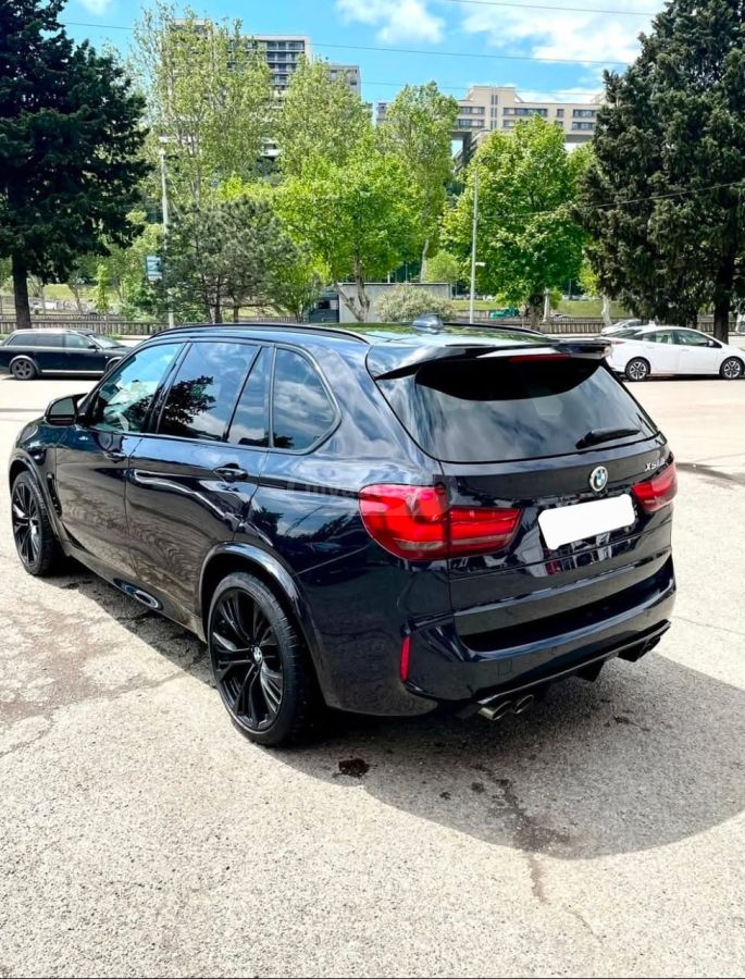 BMW X5 M 2017 — photo 2
