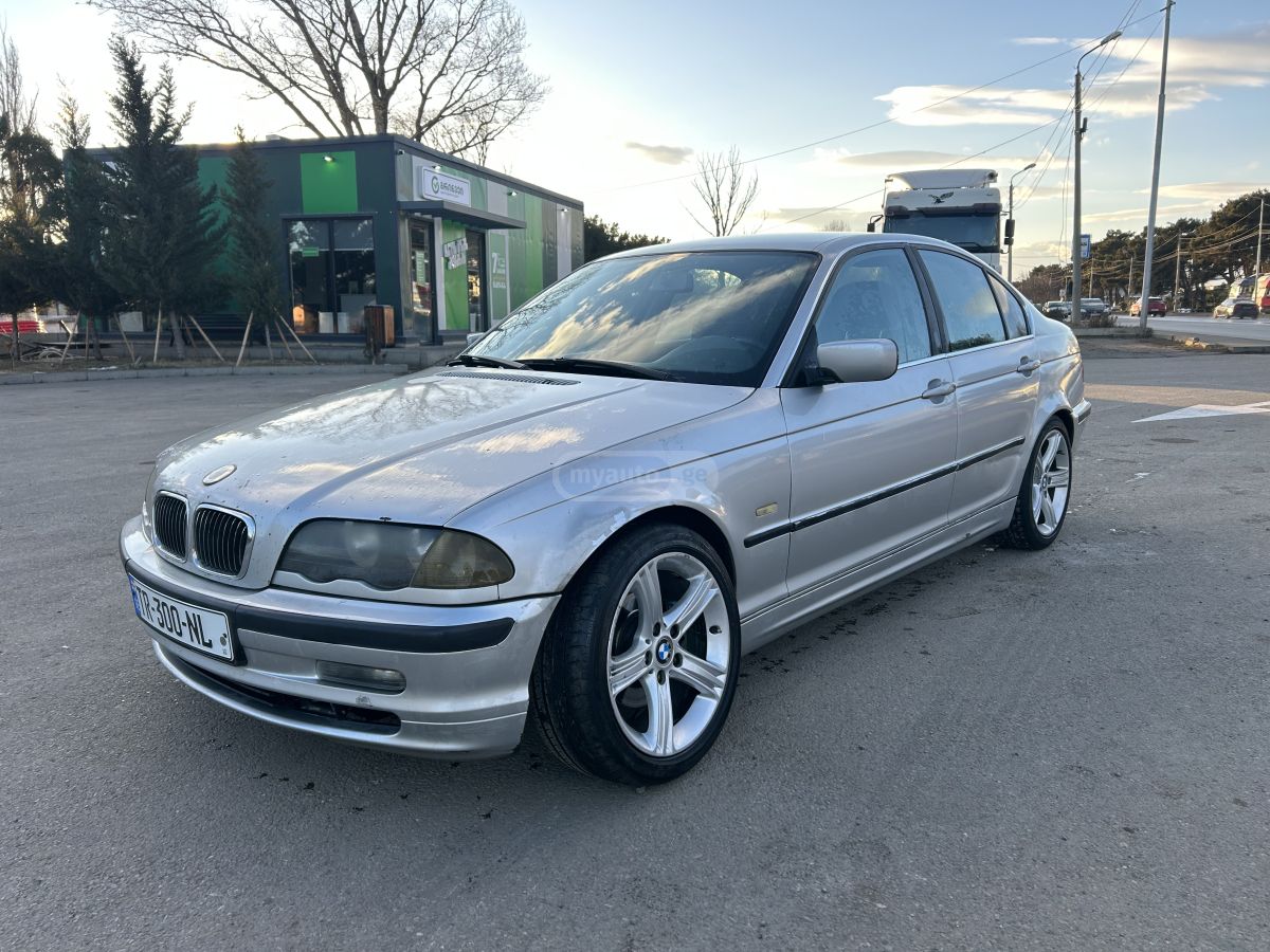BMW 330 1999 — photo 2