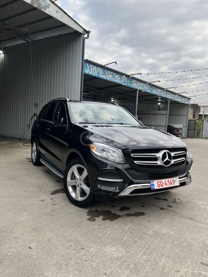 Mercedes-Benz GLE 350 2016 — photo 2