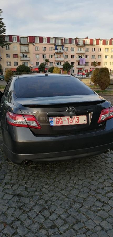 Toyota Camry 2011 — photo 2
