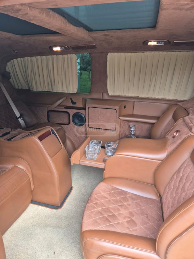 Mercedes-Benz Viano 2010 — photo 2