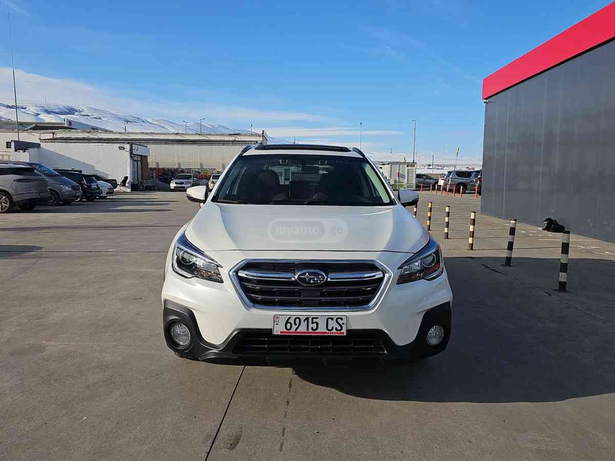 Subaru Outback 2019 — photo 2