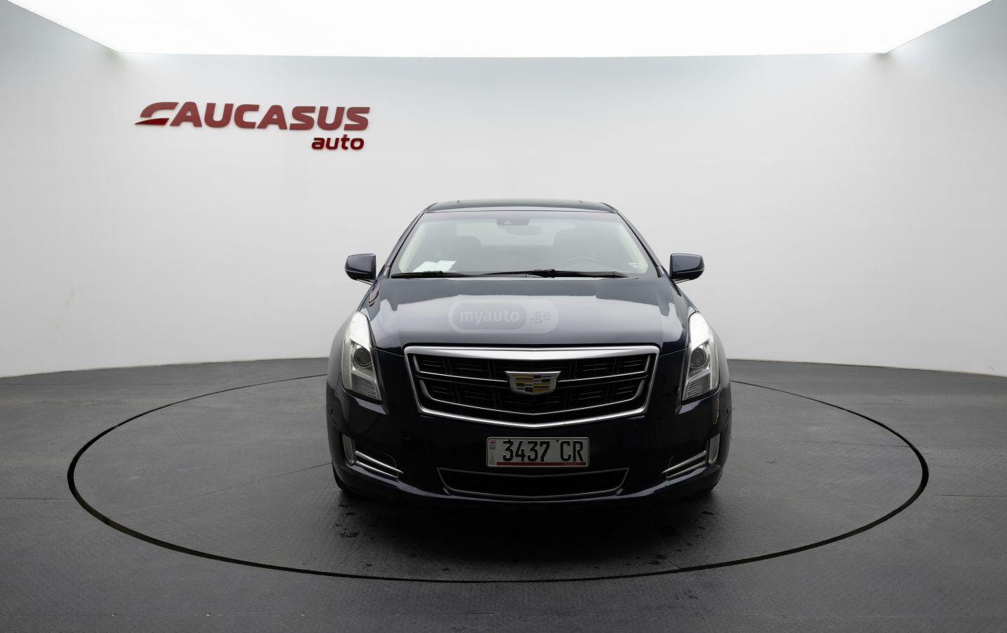 Cadillac XTS 2017 — photo 2