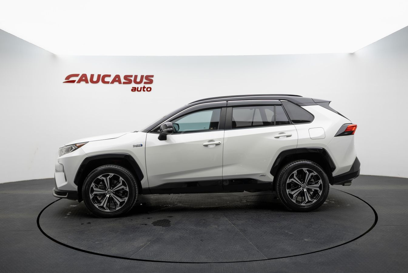 Toyota RAV 4 2021 — photo 2