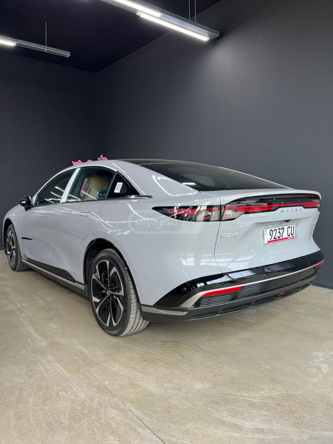 Mazda EZ-6 2025 — photo 2