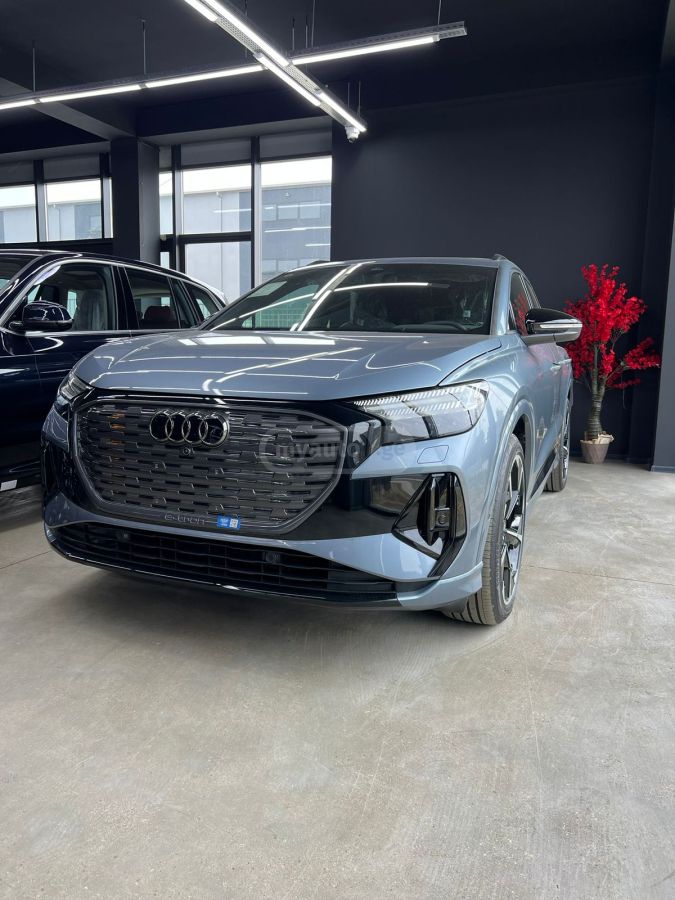 Audi Q5 E-tron 2024 — photo 2
