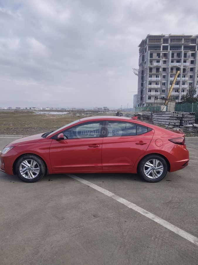 Hyundai Elantra 2020 — photo 2